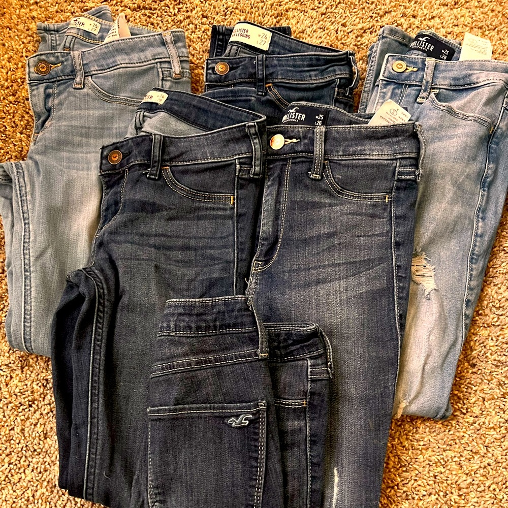Hollister jeans !! Sizes 1 and 0